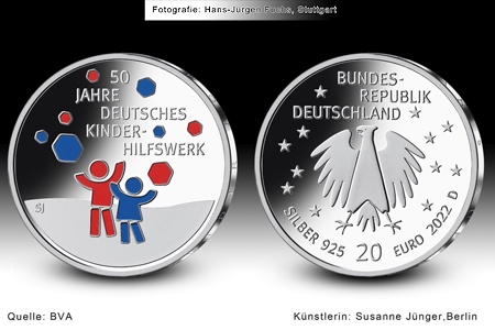 Die 20-Euro-Sondermünze „50 Jahre Deutsches Kinderhilfswerk“ ist ab Montag, 11. April, in fast allen Geschäftsstellen der Sparkasse zu haben.