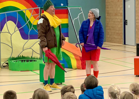 Englisches Theaterstueck 1122 oben