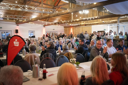 Rund 200 Ehrenamtliche von gemeinnützigen Vereinen und Organisationen aus Alpen erwartet die Sparkasse zum Ehrenamtsforum. Hier ein Bild aus vergangenen Jahren.